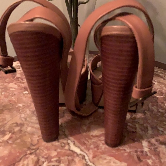 Women’s Shoes - Picture 3 of 10